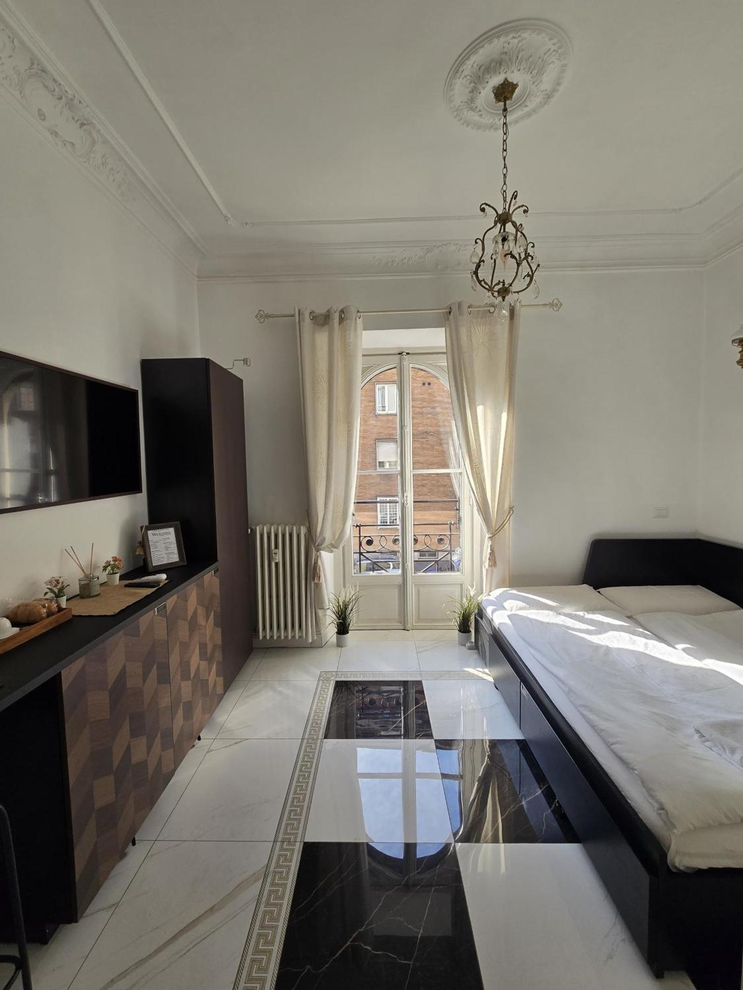 Апартаменты Elegante Monolocale - Macchi 1920 Милан Экстерьер фото